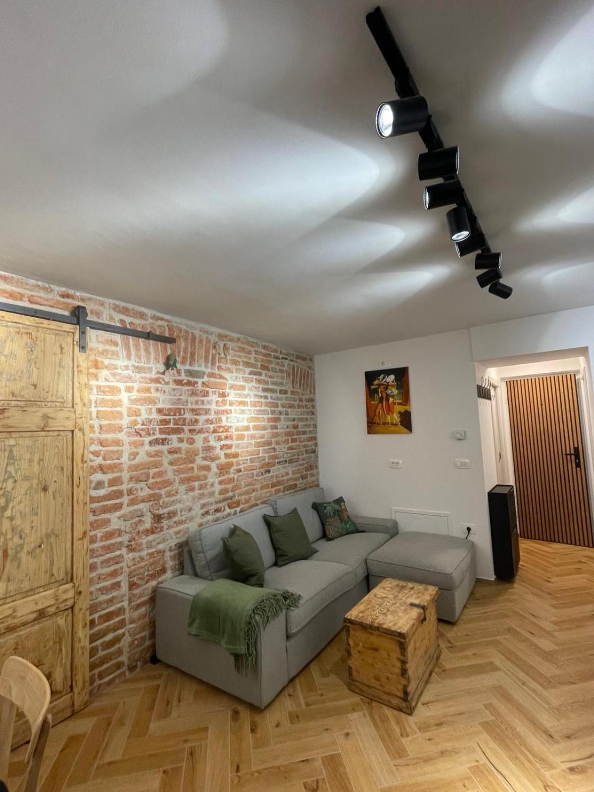 Gg Art Apartments III Ljubljana Ngoại thất bức ảnh