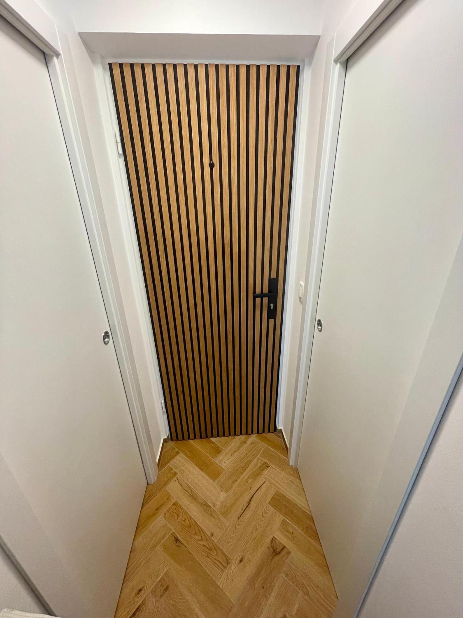 Gg Art Apartments III Ljubljana Ngoại thất bức ảnh