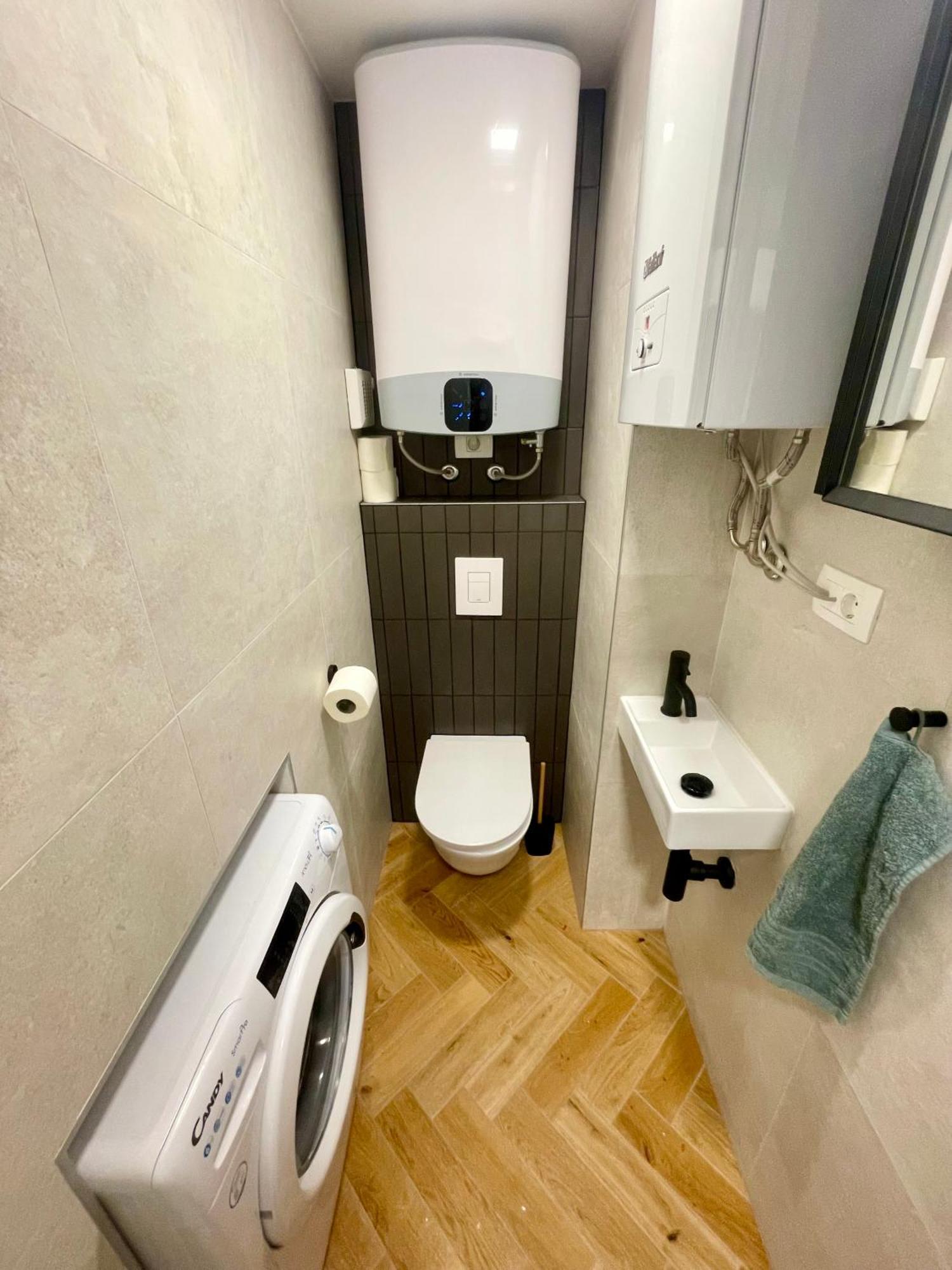 Gg Art Apartments III Ljubljana Ngoại thất bức ảnh